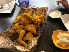 -BHC炸鸡(明洞总店)