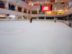 -炫采冰场(红博中央公园商场店)