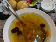 -食德喜·阳山鸡王食研基地