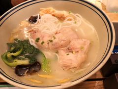 半只鸡过桥米线-刀小蛮半只鸡过桥米线(家乐福四元桥店)