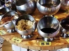 自助调料区-海吃海喝海鲜烤肉餐厅