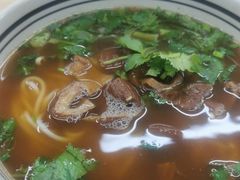 -小马牛肉面·牛骨熬制(南京博物院店)