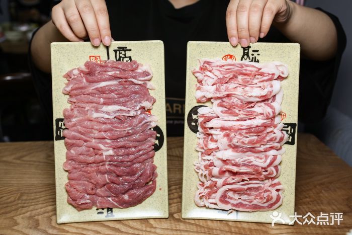 牛九铜火锅图片