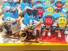 -m豆巧克力世界(上海世茂广场店)