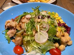 牛油果烤鸡精选沙律配酸奶汁-周沫西餐(漫广场店)