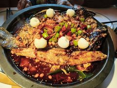 -鸣记脆皮烤鱼(三八广场店)