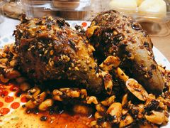 招牌特色兔头-鑫记婆婆兔·成都特产·兔头手撕兔(太古里店)
