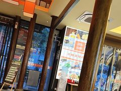 -阿瓦山寨·湘菜现炒·剁椒鱼头王(咸阳总店)
