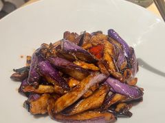 牛肝菌黑蒜烧茄子-一坐一忘云南菜(卓悦中心)