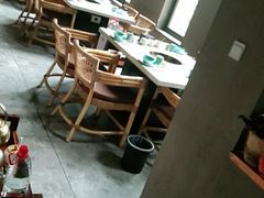 -墨居上隐·院子里火锅(峨眉店)