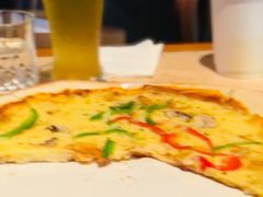 地中海素食披萨-Shanghai Brew House上海啤酒工坊(老外街店)