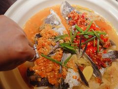 剁椒鱼头-炊烟小炒黄牛肉(环球港店)