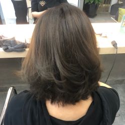-艾米莉 烫染沙龙