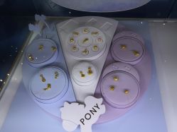 点击看大图 -潮宏基珠宝旗舰店(苏宁广场店)
