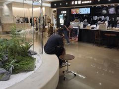 -广州壹马服装广场