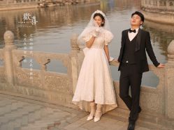 -二十一世纪婚纱摄影(省府前街店)