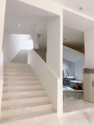 -微笑雨嘉造型护肤