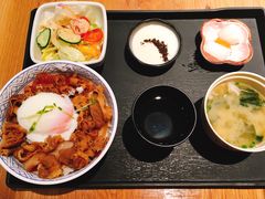 -牛気·越光米牛肉饭(水游城店)