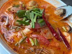 -Chom Cafe and Restaurant