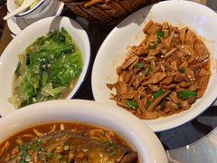 -临街徽菜馆·正宗黄山味