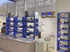 -美式眼镜·授权蔡司.依视路.尼康.豪雅.明月(南翔印象城店)
