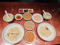 -裕兴记•蟹黄面馆(人民广场店)