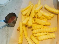 -必胜客(尹山湖歌林公园店)
