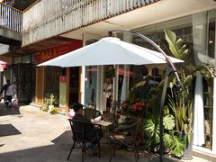 -泉乐坊步行街(烟酒特产平价超市店)