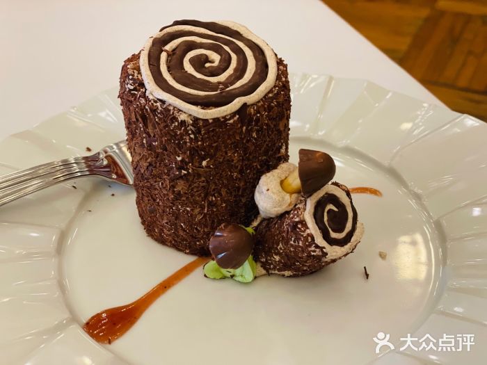 莫斯科餐厅招牌树根蛋糕图片