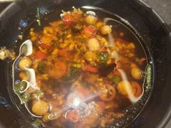 沸炉绝配油碟-沸炉重庆老火锅(军事博物馆店)