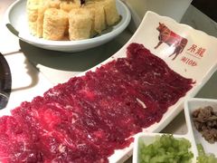 -左庭右院鲜牛肉火锅(浦江欢乐颂店)