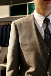 -优刻西服西装定制(金轮国际广场店)