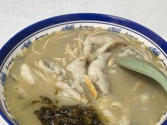 -明呈黄鱼面馆(斜土路店)