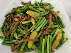 野山椒炒牛柳-围龙屋客家食府(福田店)