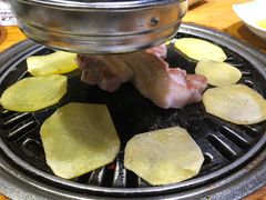 厚切五花肉-唯成•韩国炭火烤肉 유성고기