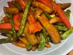 -蜜桃餐厅·伴山(绿宝广场店)