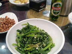 -湖南人家湘菜馆(镇江路店)