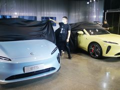 -蔚来中心(北京中关村店)