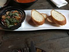 -SISTERS BAR RESTAURANT川意酒馆(嘉善老市H楼店)