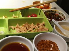 -海底捞火锅鲜切牛肉主题店(长寿路店)