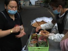 -六广门毛阿姨糯米饭