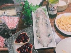 -东巴婆婆云南鱼豆花火锅(大东门店)