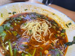 -八一路好吃街(雨田商务大厦店)