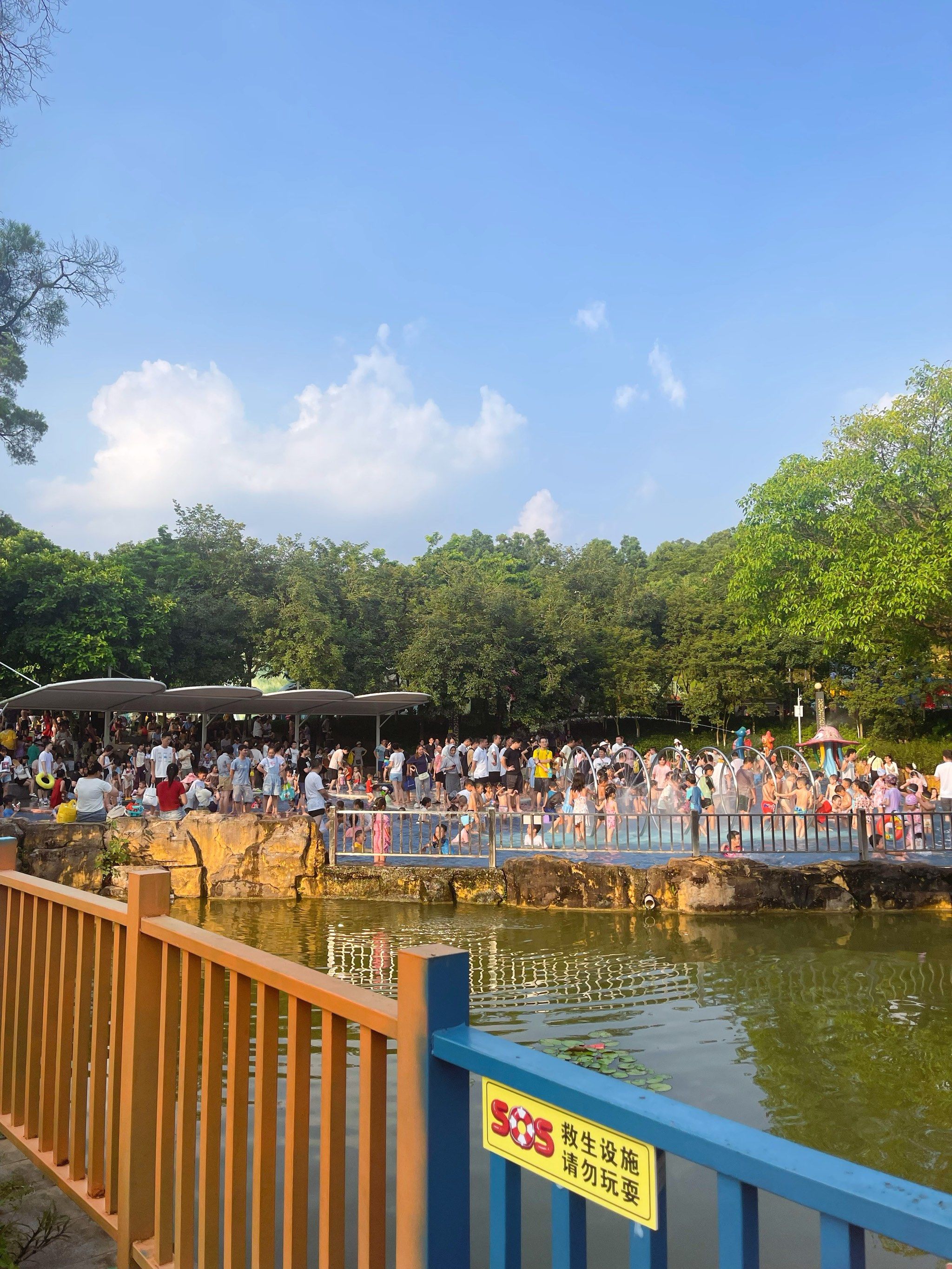 广州遛娃|是可以无限玩沙沙的儿童公园