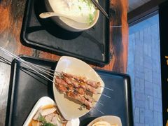 -亮亮面馆(经六路店)