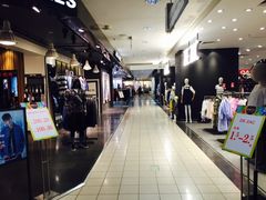 -百盛(中山路店)