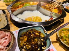 -李杰一家三口·李串串·重庆火锅串串香(开发区万达金街店)