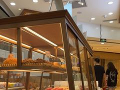 面包甜点陈列柜-BROAD面包路·欧式面包(龙湖时代C馆店)