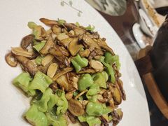 -蔼若春.传承云南菜(金碧公园店)