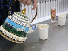 -粘豆包柴火铁锅炖